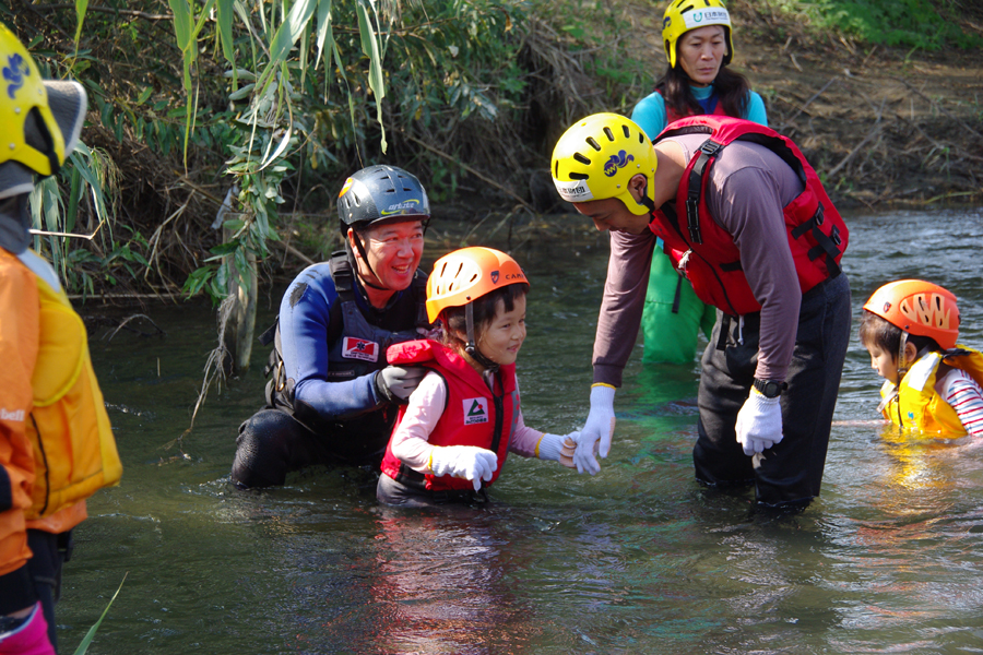 『多摩川の安全教室とカッパの川流れ』