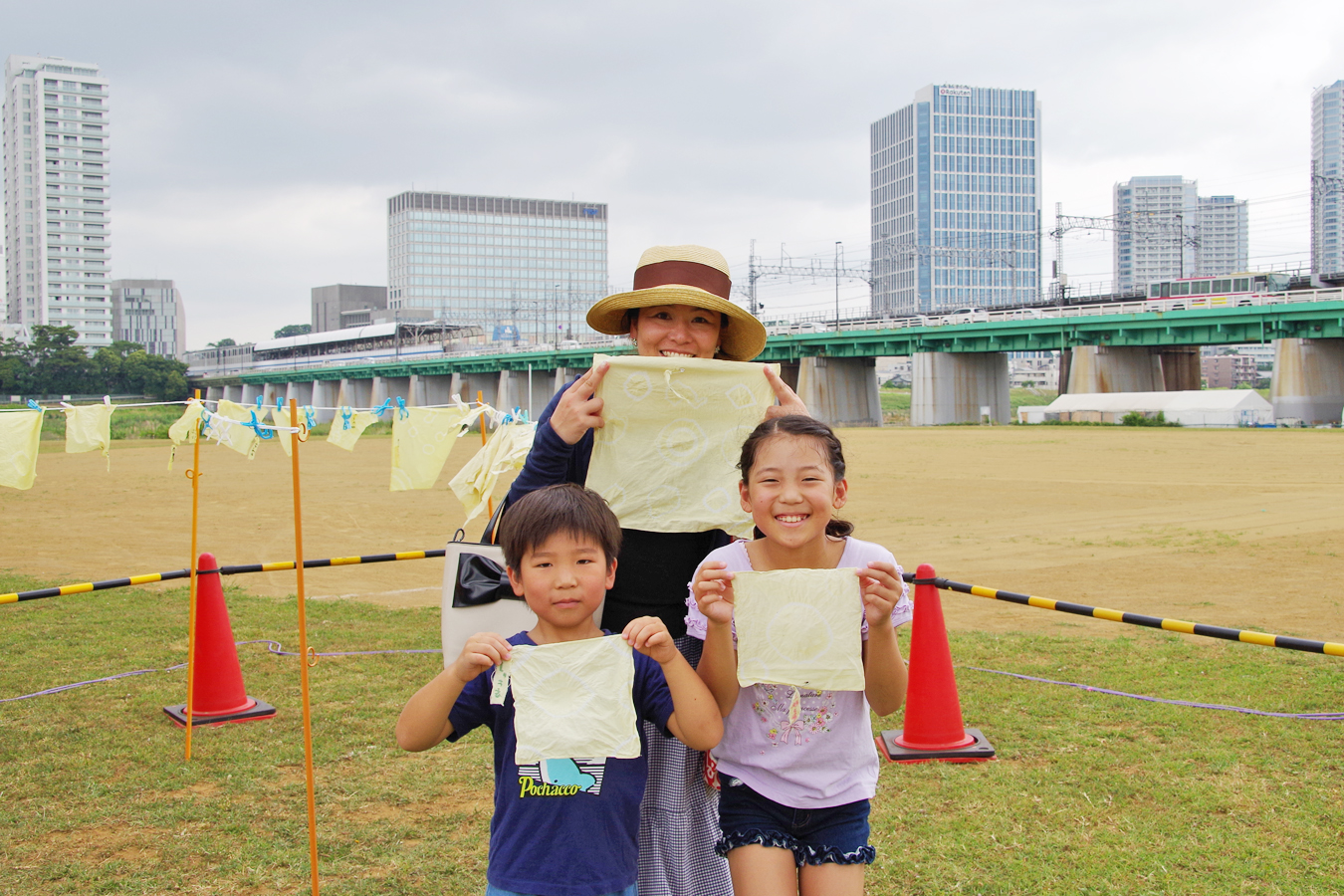 夏休み多摩川教室 草木染