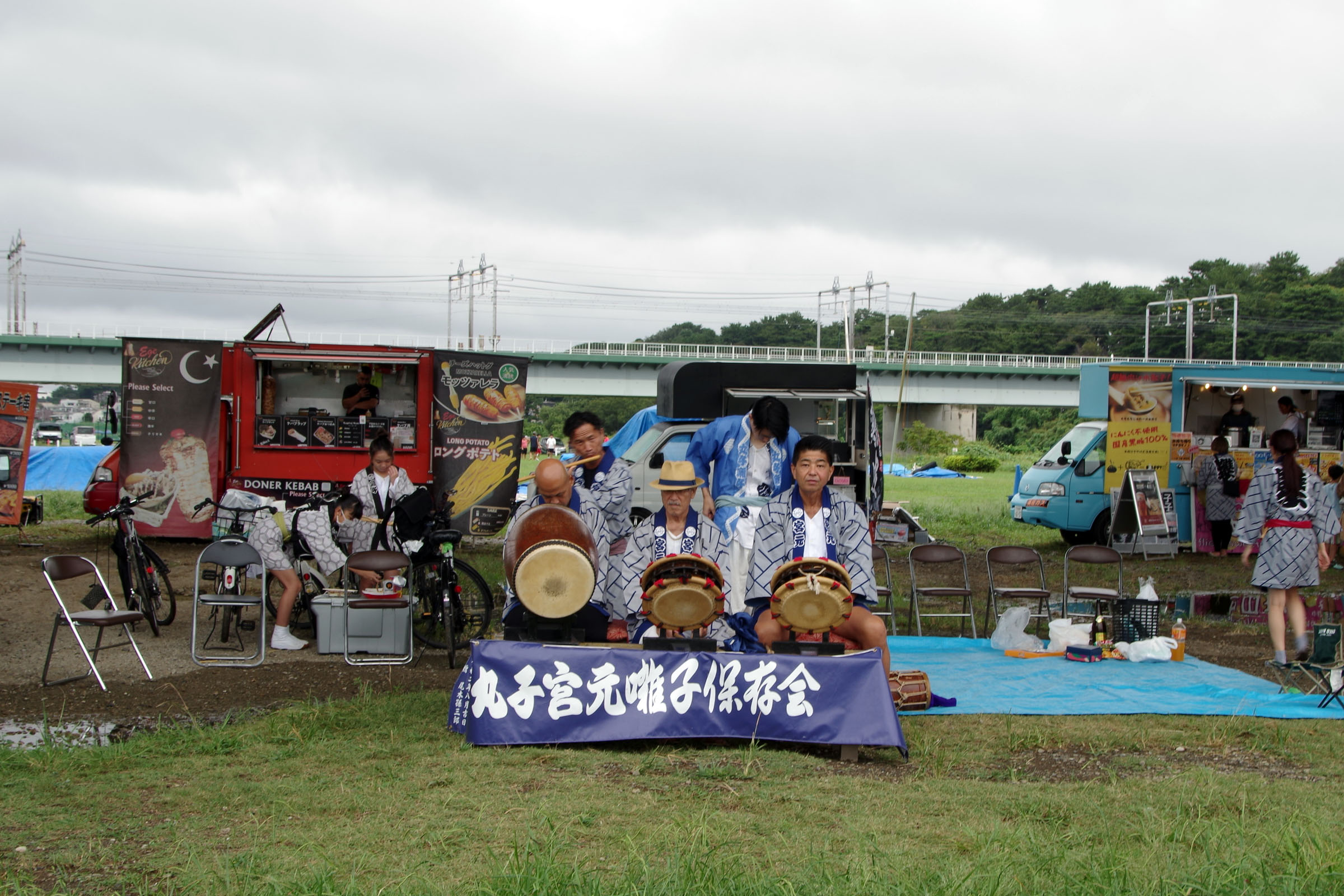 丸子の渡し祭り・多摩川で和むe体験