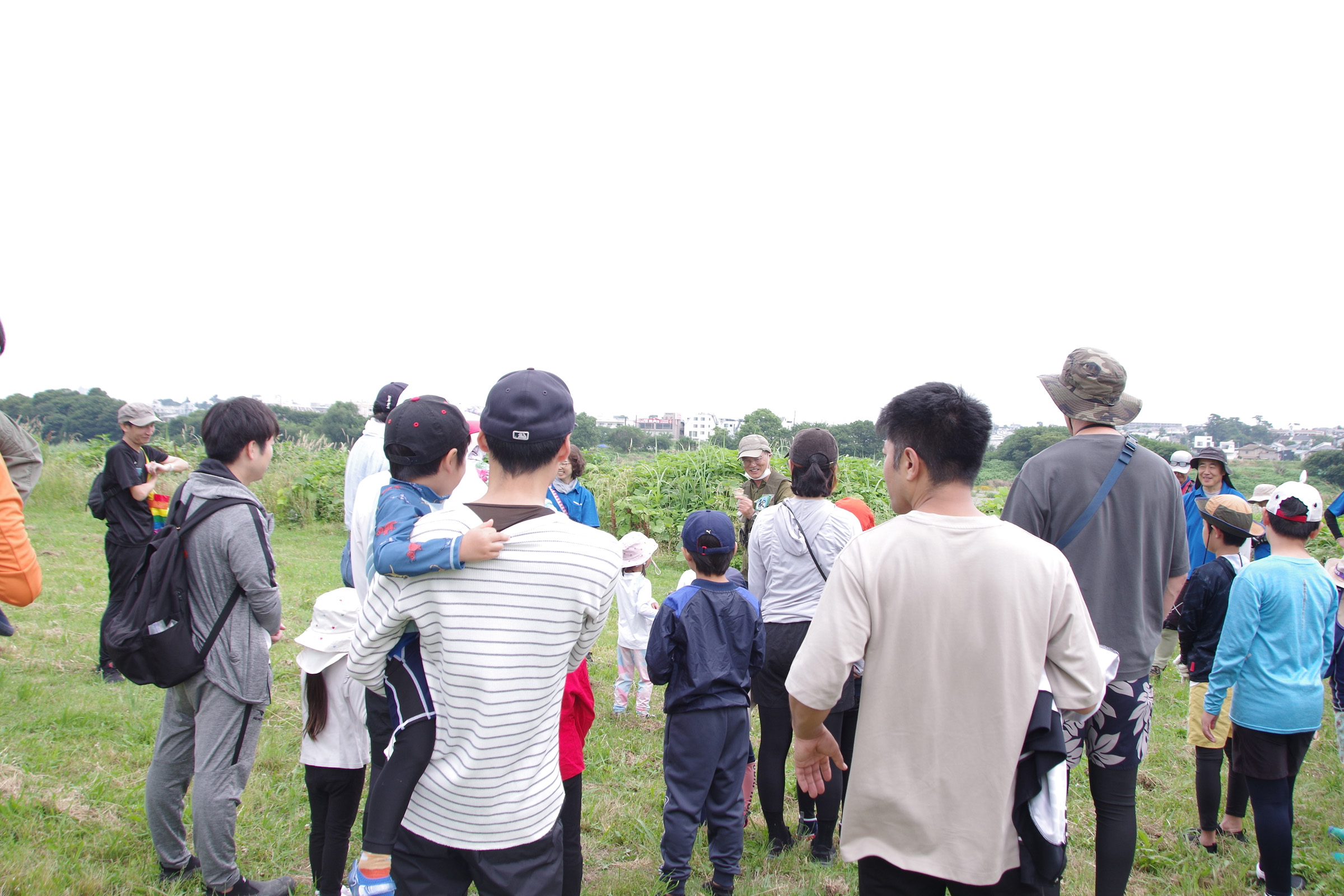 『川の生きもの観察会（ガサガサ）』