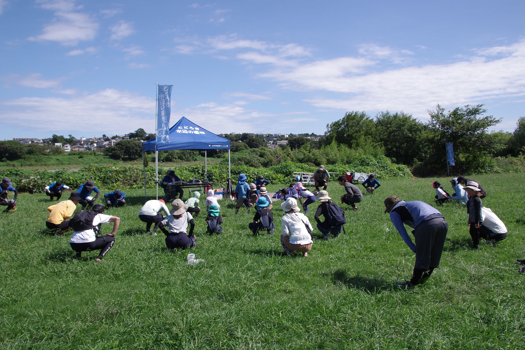 『川の生きもの観察会（ガサガサ）』