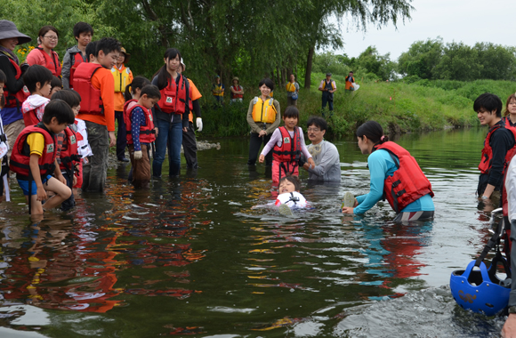 川の安全教室　～かっぱの川流れ～