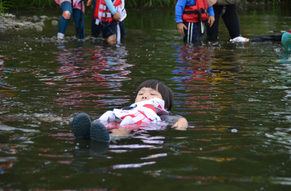 川の安全教室　～かっぱの川流れ～