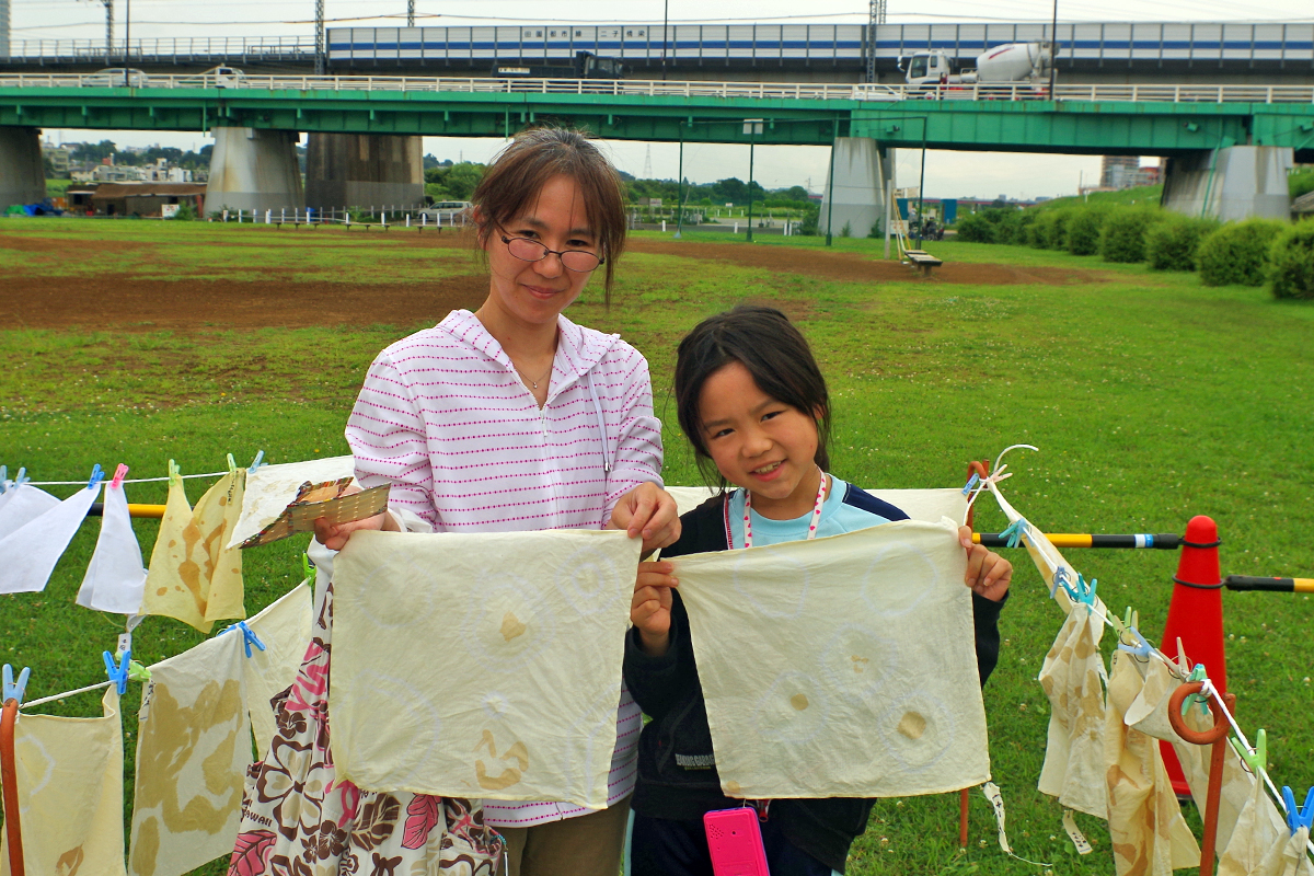 夏休み多摩川教室 草木染