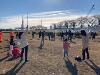 多摩川 凧揚げ大会