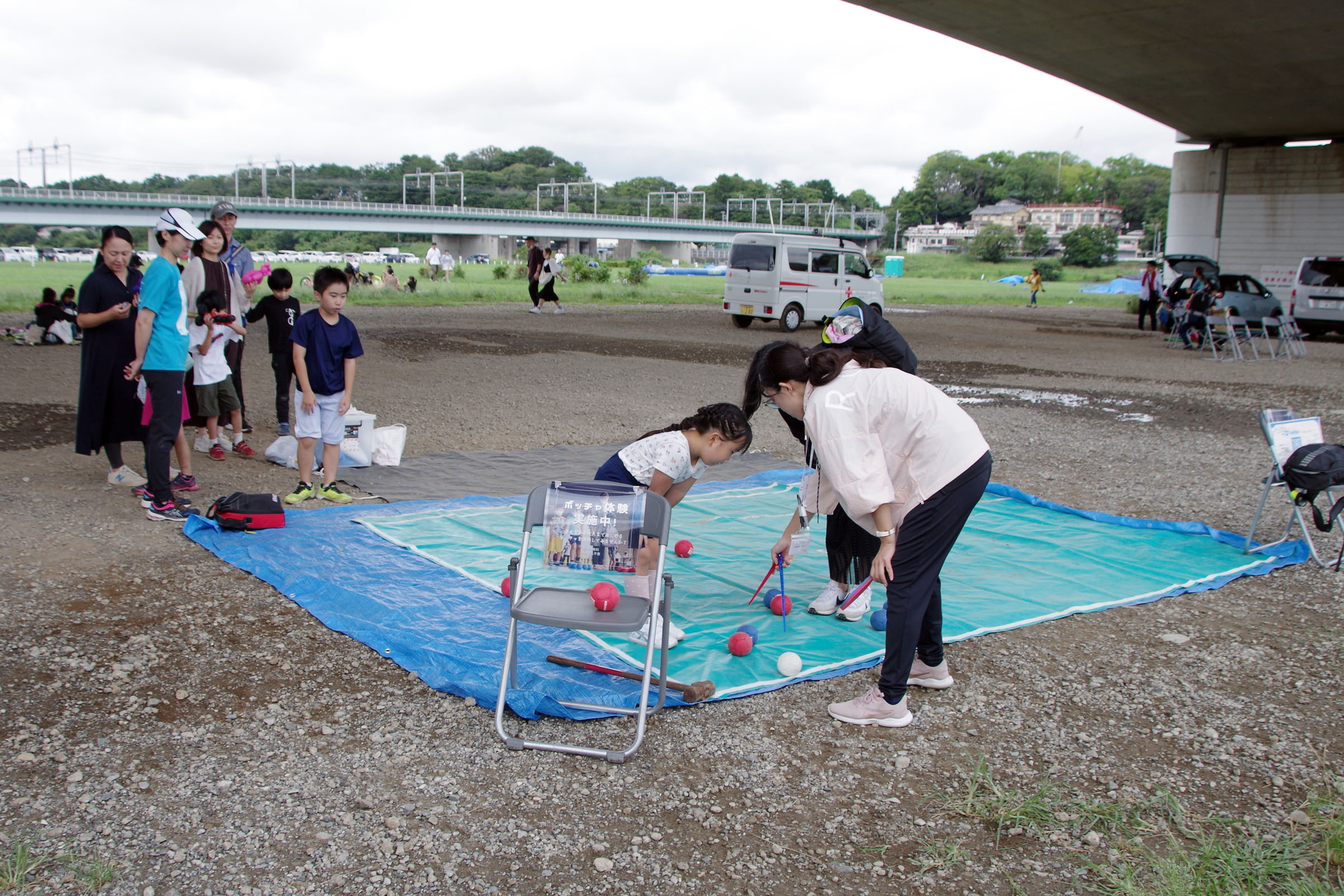 丸子の渡し祭り・多摩川で和むe体験