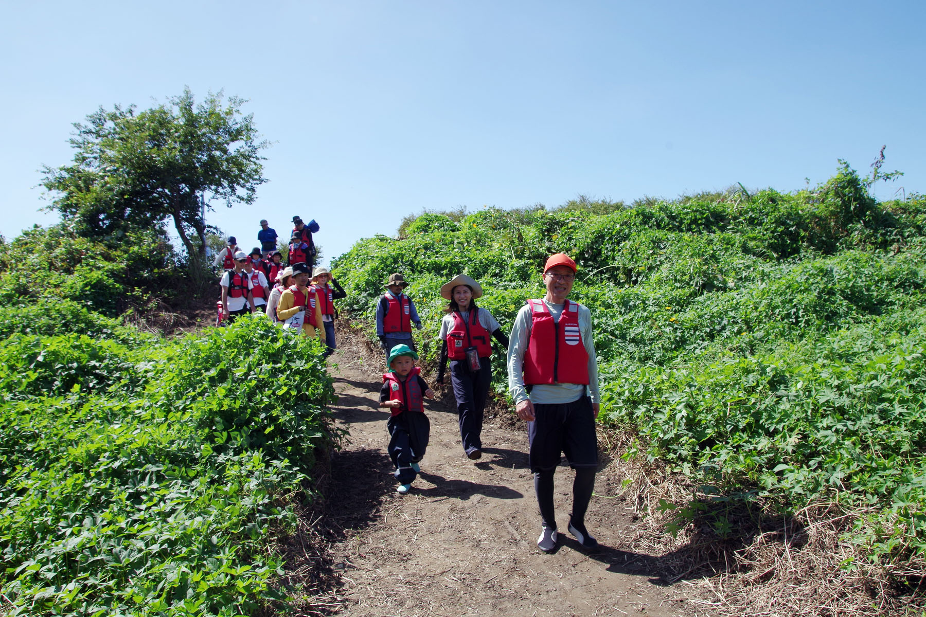 『川の生きもの観察会(ガサガサ)』